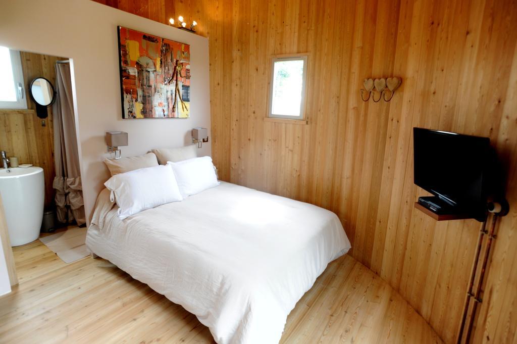 Coup 2 Foudres Bed & Breakfast Saint-Jean-de-Blaignac Ngoại thất bức ảnh