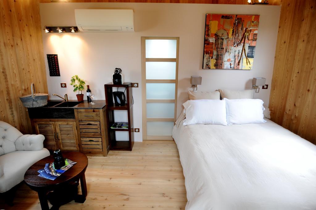 Coup 2 Foudres Bed & Breakfast Saint-Jean-de-Blaignac Ngoại thất bức ảnh